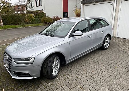 Audi A4 1.8 TFSI Attraction Avant wie neu!