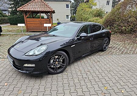 Porsche Panamera 4S S