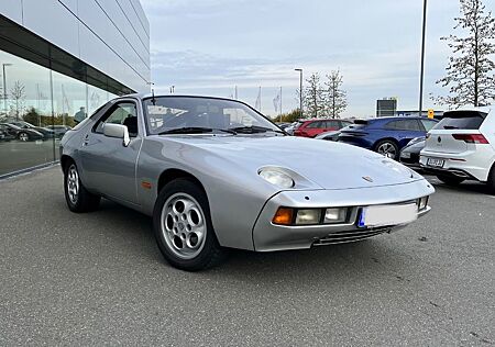 Porsche 928 1. Baureihe, Automatik, sehr schön erhalten