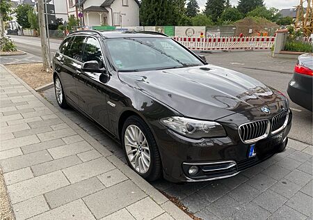 BMW 530xd Luxury*MatrixLED*HuD*ACC*AHK*StdHZ*Leder
