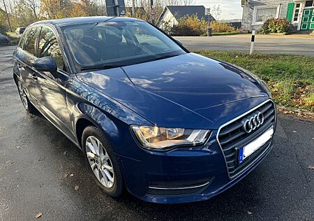 Audi A3 1.6 TDI S line Sportback S line