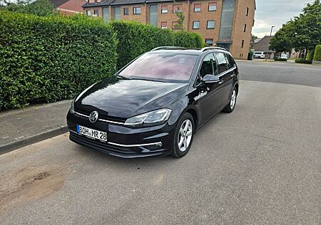 VW Golf Volkswagen 1.6 TDI SCR DSG JOIN Variant JOIN