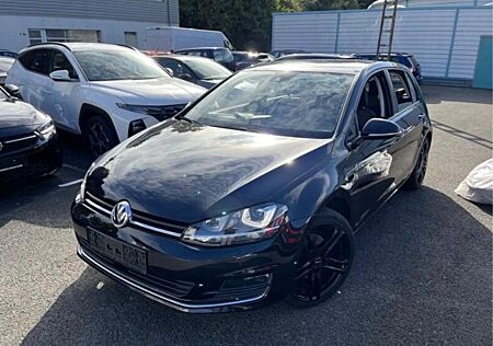 VW Golf Volkswagen VII Lim. Highline BMT*NAV*ACC*XENON*KEYLESS