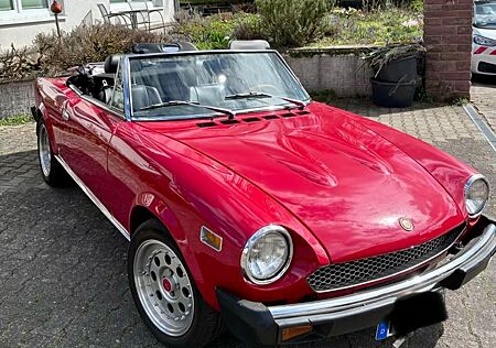 Fiat 124 Spider