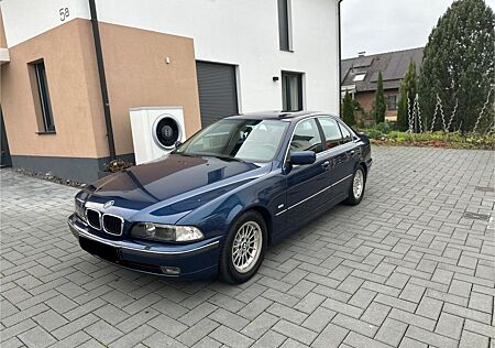 BMW 540i A -