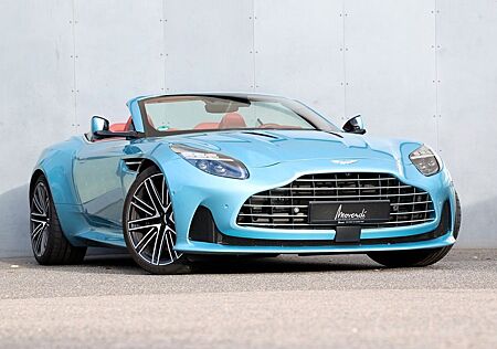 Aston Martin DB12 Volante 1. Hand