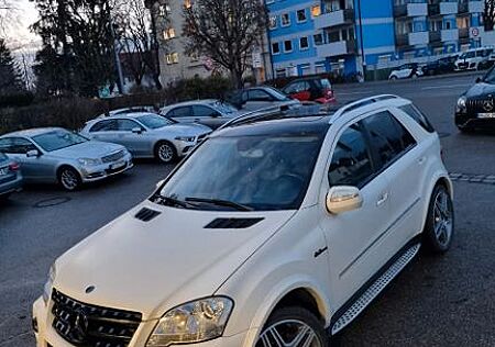 Mercedes-Benz ML 500 4MATIC -