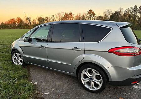 Ford S-Max 1,6 EcoBoost Titanium Titanium