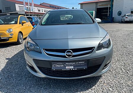 Opel Astra J Lim. 5-trg. Active