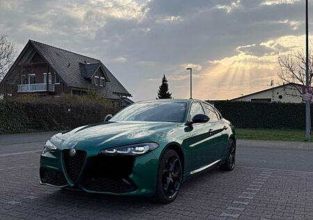 Alfa Romeo Giulia 2.0 Turbo 16V 206kW AT8-Q4 Intensa In...