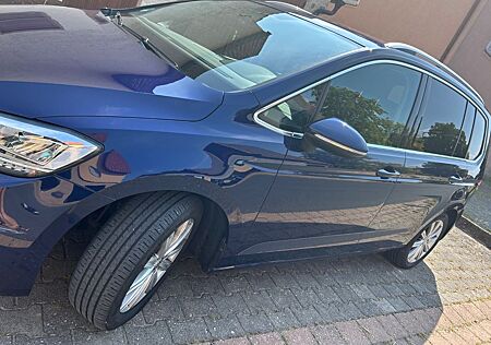 VW Touran Volkswagen 2.0 TDI SCR Highline BMT Highline