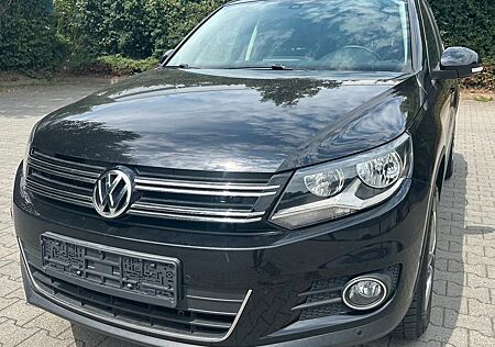 VW Tiguan Volkswagen Sport & Style BMT