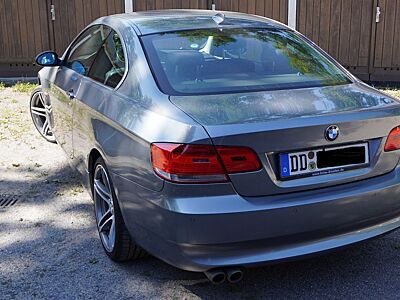 BMW 325i Coupé - E92, Navi