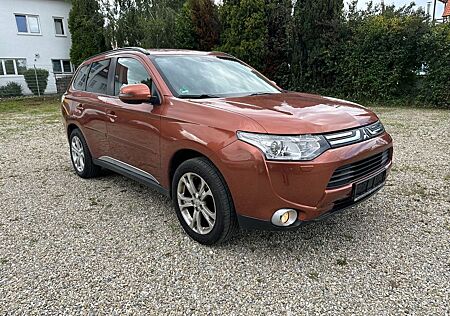 Mitsubishi Outlander 2.2 DI-D Intense ClearTec 4WD