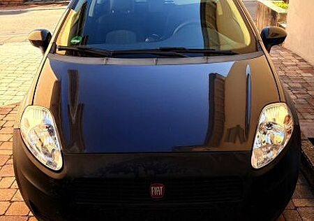 Fiat Grande Punto 1.4 8V Dynamic TÜV 05/2027