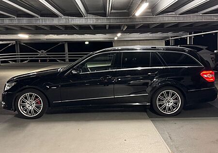 Mercedes-Benz E 220 CDI T BlueEFFICIENCY AVANTGARDE AVANTGARDE