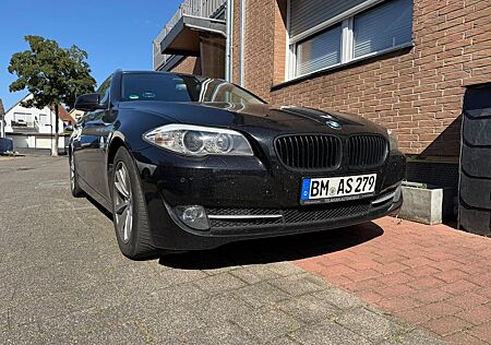 BMW 530d xDrive Touring -