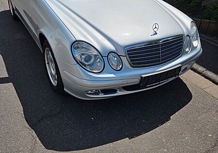 Mercedes-Benz E 200 KOMPRESSOR CLASSIC Classic