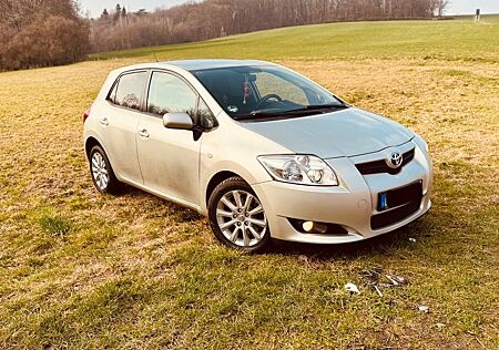 Toyota Auris 2,0-l-D-4D Sol Sol