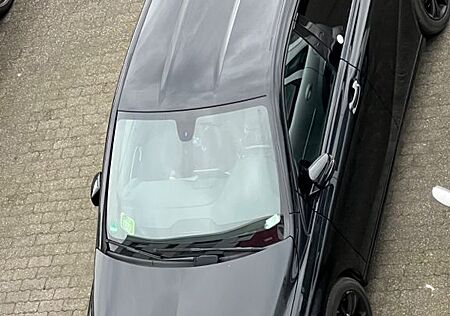 Mercedes-Benz B 180 -