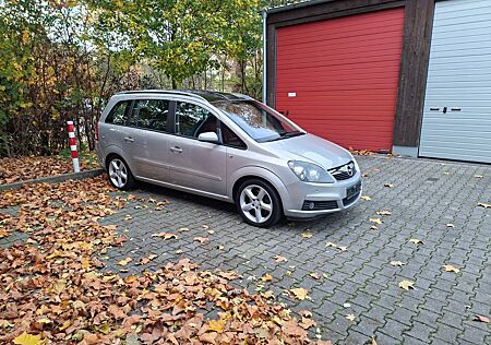 Opel Zafira 2.2 direct Cosmo Klimaautomatik Navi Alu