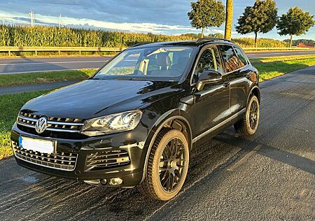 VW Touareg Volkswagen 3.0 V6 TDI Tiptronic BMT Terrain Tec...