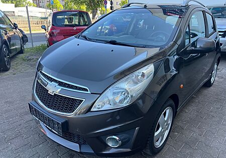 Chevrolet Spark LT LPG *****