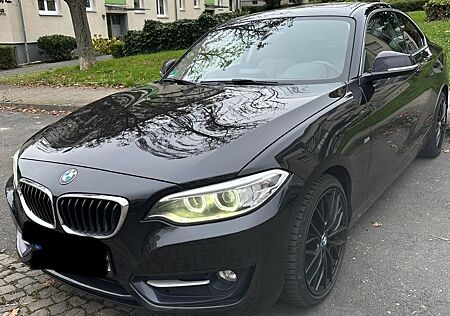 BMW 225d Steptronic Coupé Sport Line Sport Line