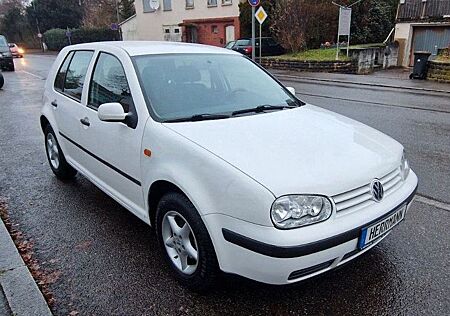VW Golf Volkswagen IV Comfortline 5-türig Tüv neu