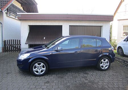 Opel Astra H 1.6 Catch Me Now 5-Türer/ZR-NEU/78tkm!!!