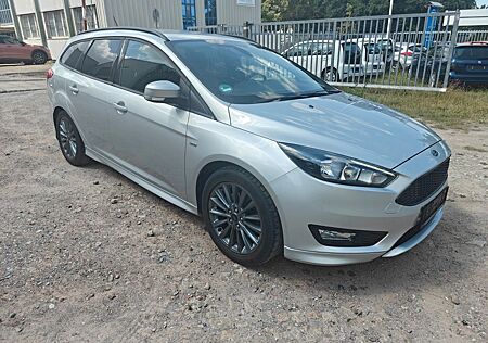 Ford Focus Turnier ST-Line