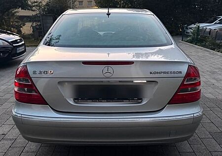 Mercedes-Benz E 200 KOMPRESSOR ELEGANCE Elegance