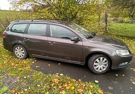 VW Passat Variant gebraucht kaufen VW Passat Variant Volkswagen 1.6 TDI BlueMotion Variant Bl...