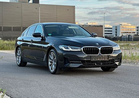 BMW 520d xDrive Laser Keyless HeadUp 4xKlima ACC