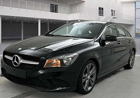 Mercedes-Benz CLA Shooting Brake CLA 200 CDI / d