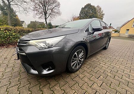 Toyota Avensis Touring Sports Edition-S