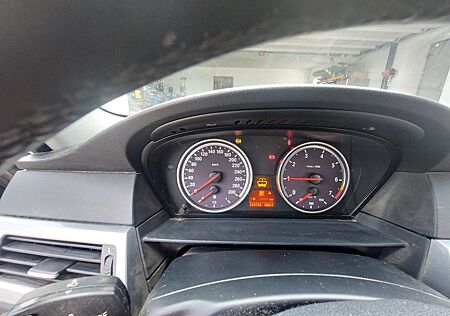 BMW 550i -