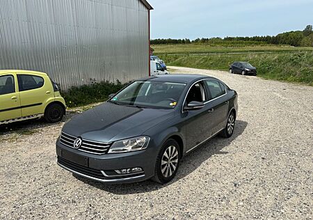 VW Passat Volkswagen Lim. Comfortline BlueMotion
