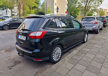 Ford C-Max 2,0TDCi 120kW PowerShift Titanium Titanium