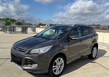 Ford Kuga 2.0 TDCi 4x4 Zahnriemen, Bremsen & TÜV neu