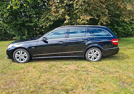 Mercedes-Benz E 200 CGI T BlueEFFICIENCY AVANTGARDE AVANTGARDE