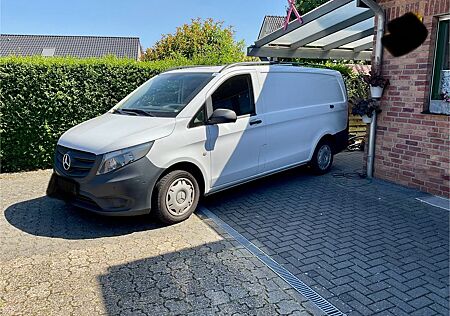 Mercedes-Benz Vito lang 111