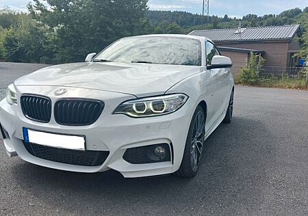 BMW 220i Coupé M Sport M Sport
