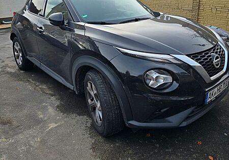 Nissan Juke 1.0 DIG-T ACENTA DCT ACENTA