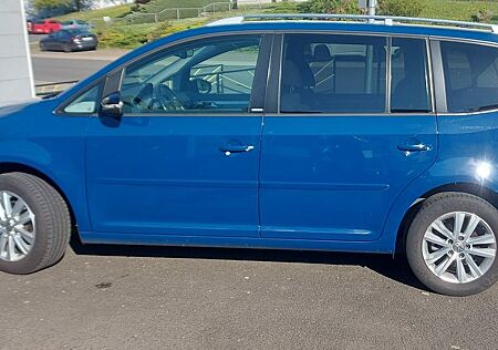 VW Touran Volkswagen 1.6 TDI - Style