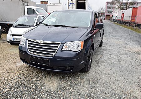 Chrysler Grand Voyager Limited 2.8 CRD Autom.