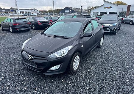 Hyundai i30 gebraucht kaufen Hyundai i30 1.6 GDI Trend