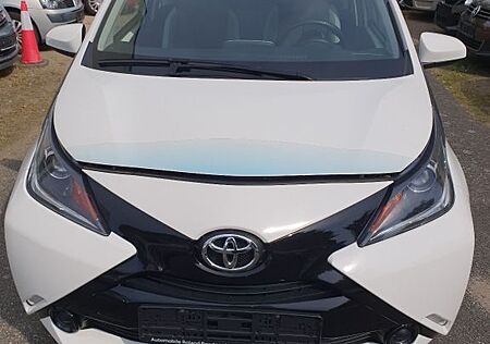 Toyota Aygo (X) Aygo -play