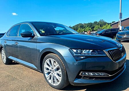 Skoda Superb Style*Virtual*Nav*LED*4xSHZ*Cam-PDC