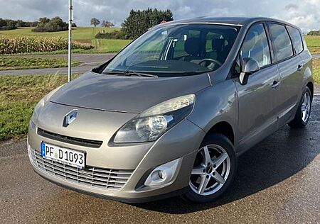 Renault Scenic Luxe TCe 7 Sitze Navi